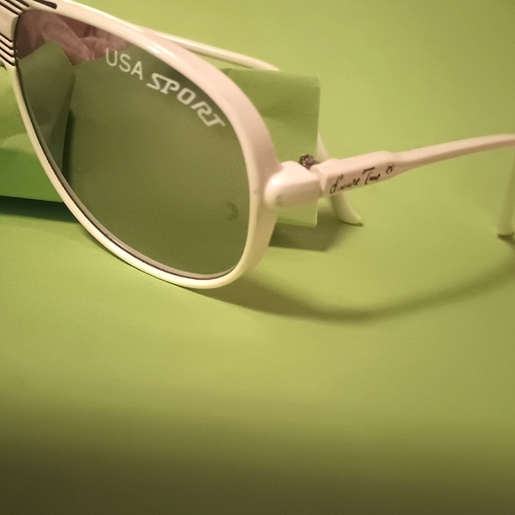 VTG LEISURE TIME SPORT USA COOL GUY MIRRORED LENSE SUNGLASSES IN WHITE - Picture 1 of 9